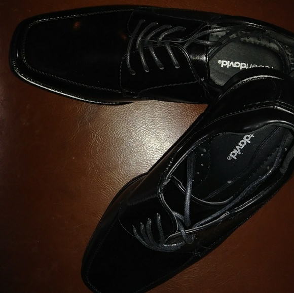 BOYS DRESS SHOES - Picture 2 of 6